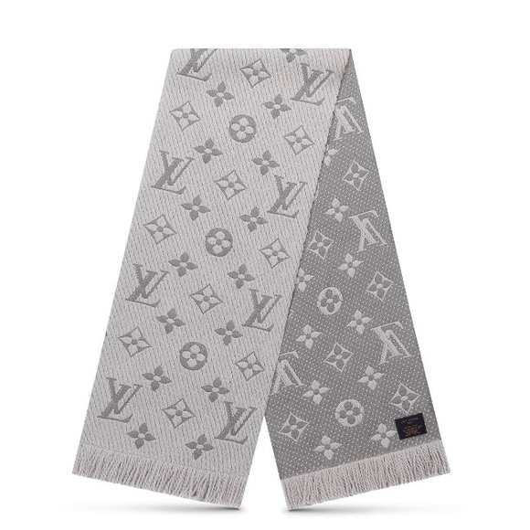 Louis Vuitton Logomania Scarf in Pearl Grey - Picture 5 of 5